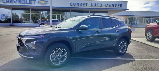 2025 Chevrolet Trax LT's photo