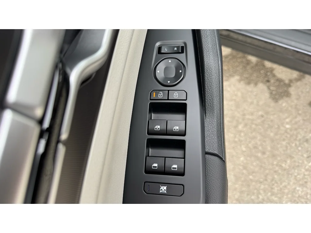 New 2026 Gry Kia EX image 23