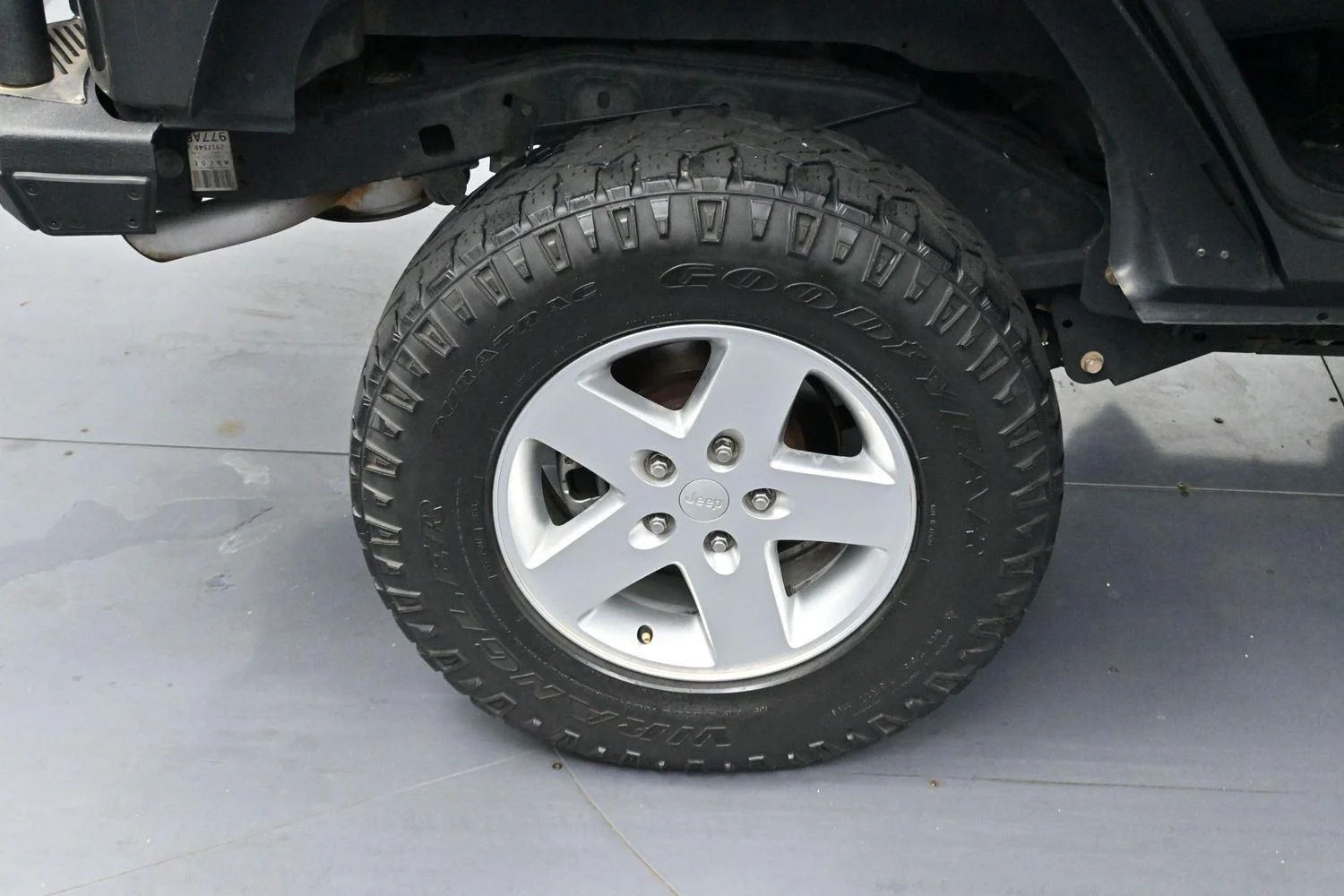 Used 2017 Granite Crystal Metallic Clearcoat Jeep Rubicon image 31