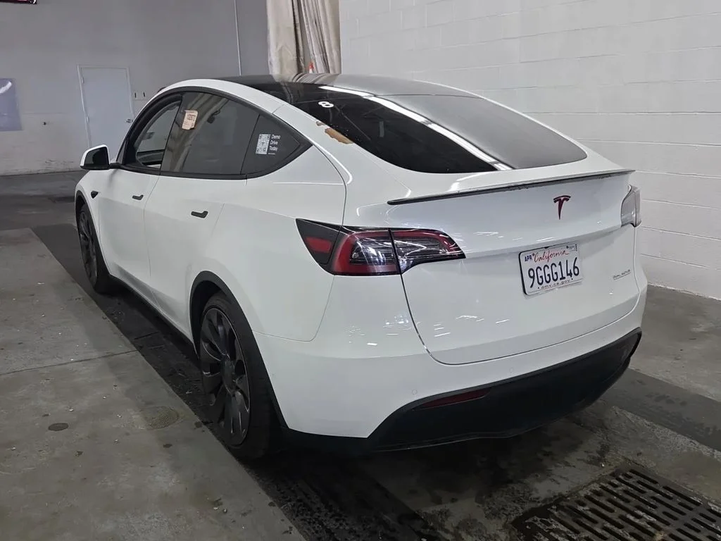Used 2022 Tesla Model Y Performance with VIN 7SAYGDEF9NF401934 for sale in Inglewood, CA