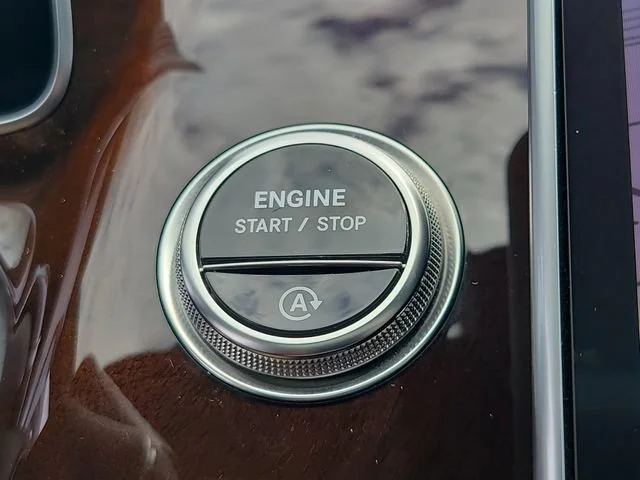 Used 2025 Black Mercedes-Benz S 500 image 36