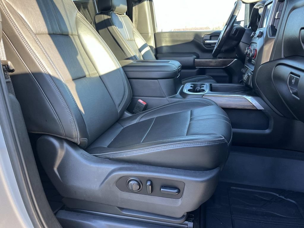 Used 2021 SILVER ICE METALLIC Chevrolet High Country image 29