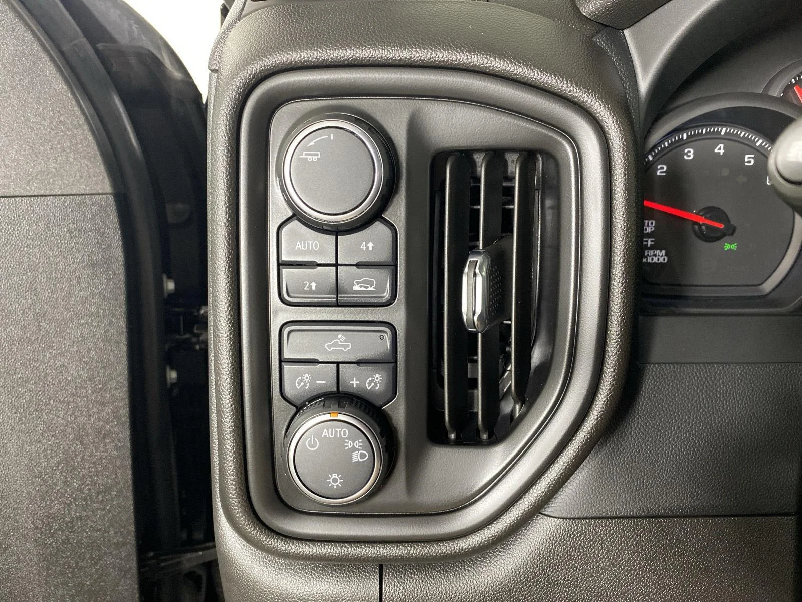 Used 2024 Black Chevrolet Custom image 22