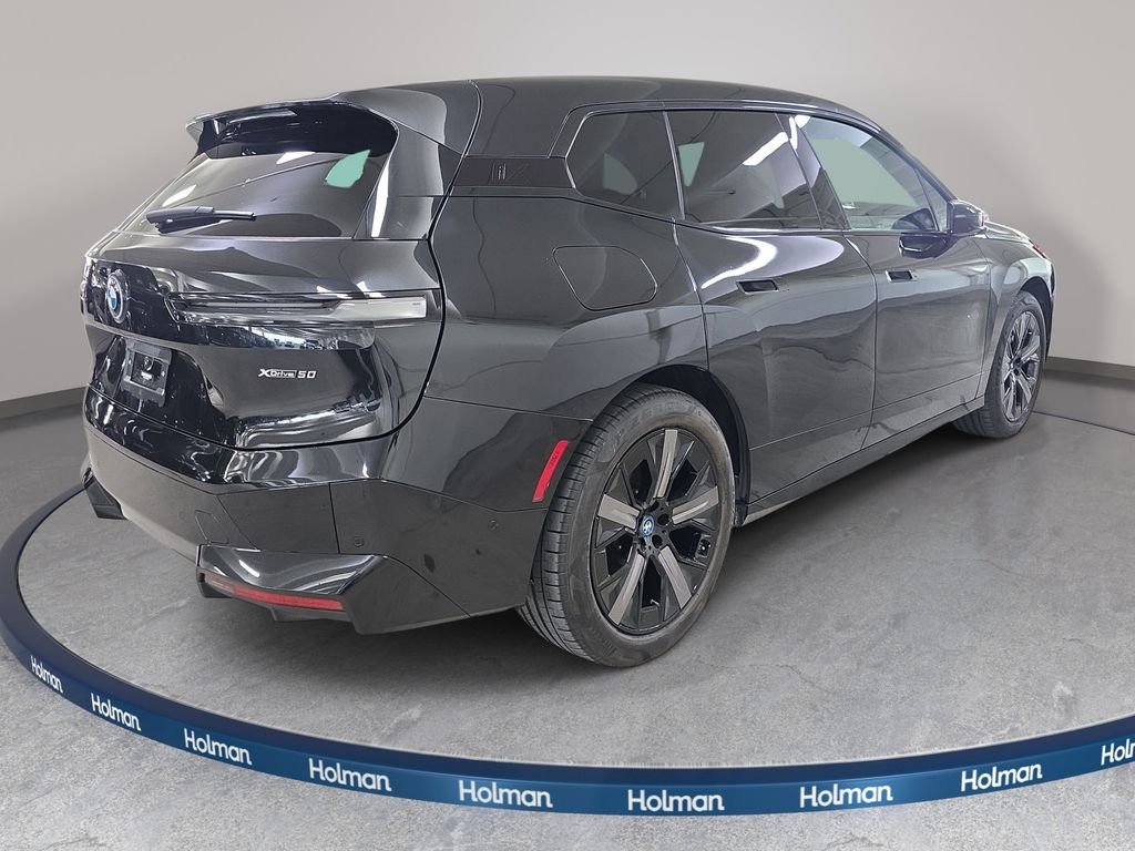 Certified Used 2024 Black Sapphire Metallic BMW xDrive50 image 7