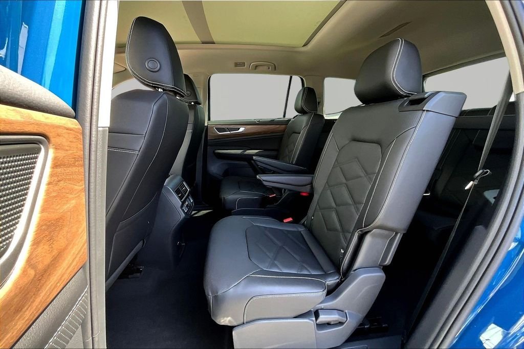 2026 Volkswagen Atlas SE w/Tech - Photo 23