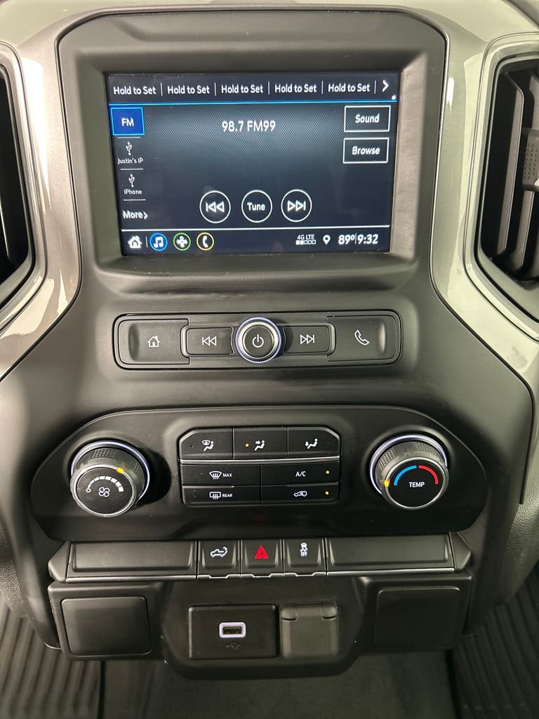 Used 2019 Silver Chevrolet Custom image 16