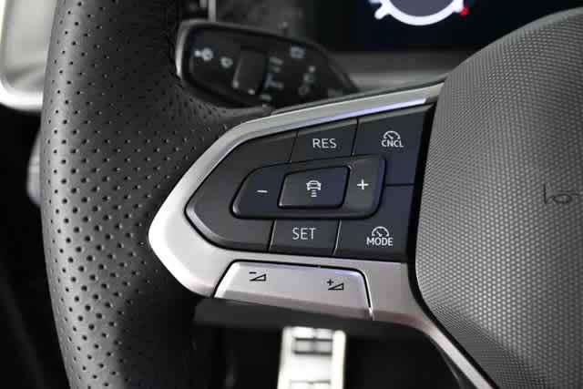 New 2026 Platinum Gray Metallic Volkswagen SE R-Line Black image 23