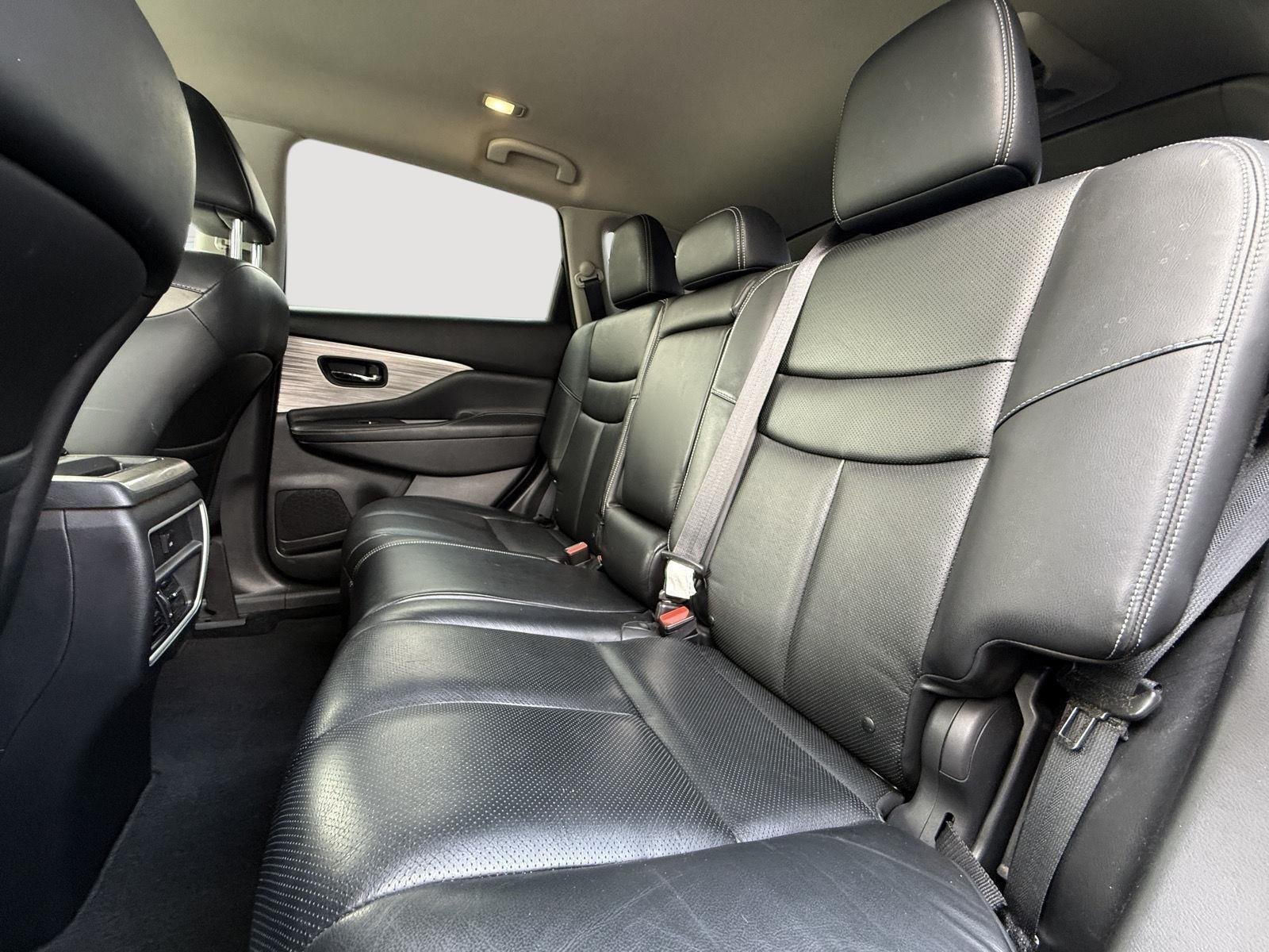 Used 2016 Pearl White Nissan SL image 27