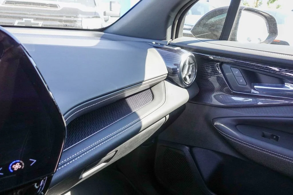 2025 Chevrolet Blazer EV LT - Photo 20