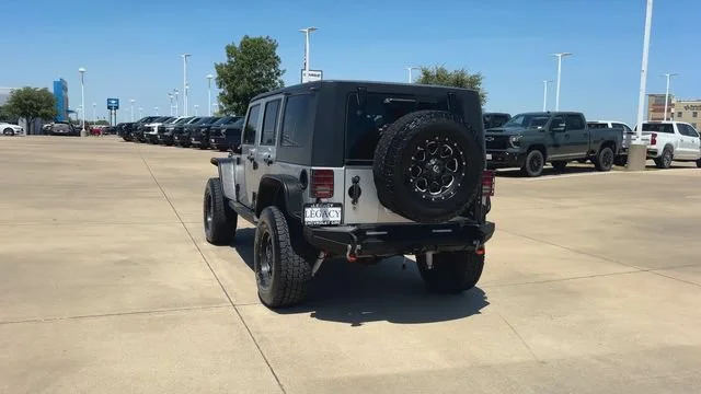 Used 2009 Silver Jeep X image 7