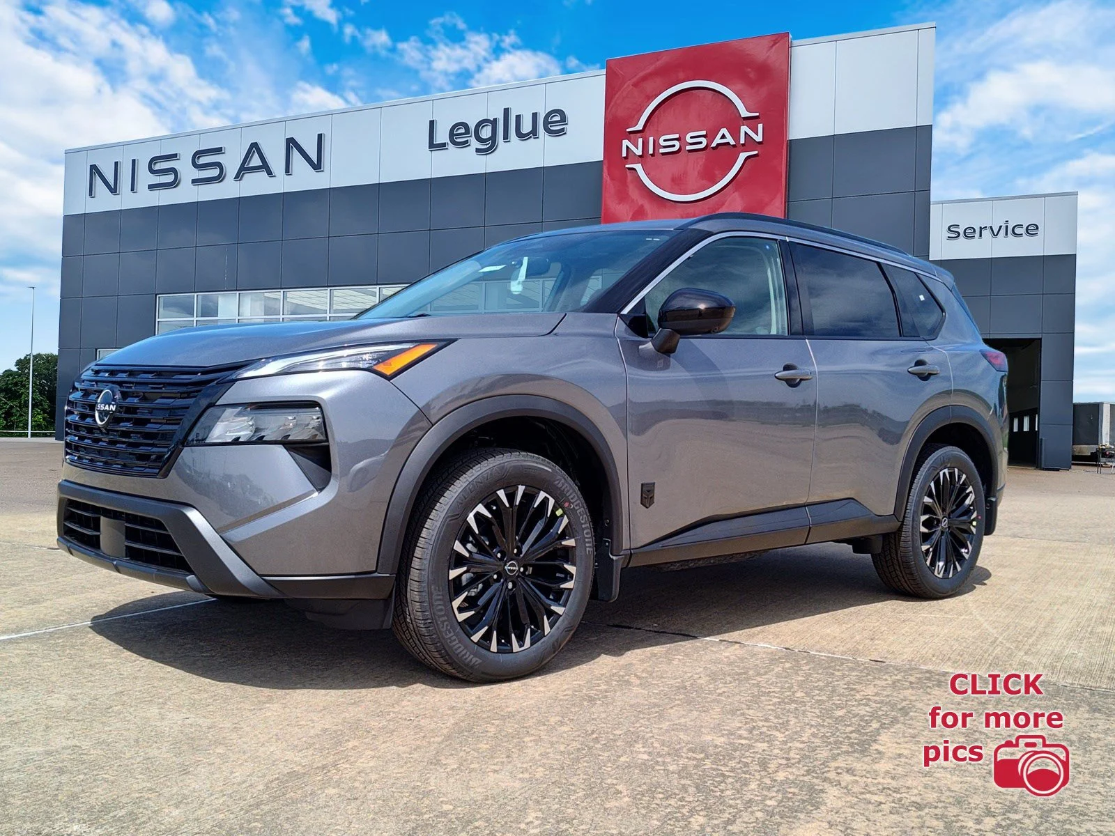 2026 Nissan Rogue Dark Armor™