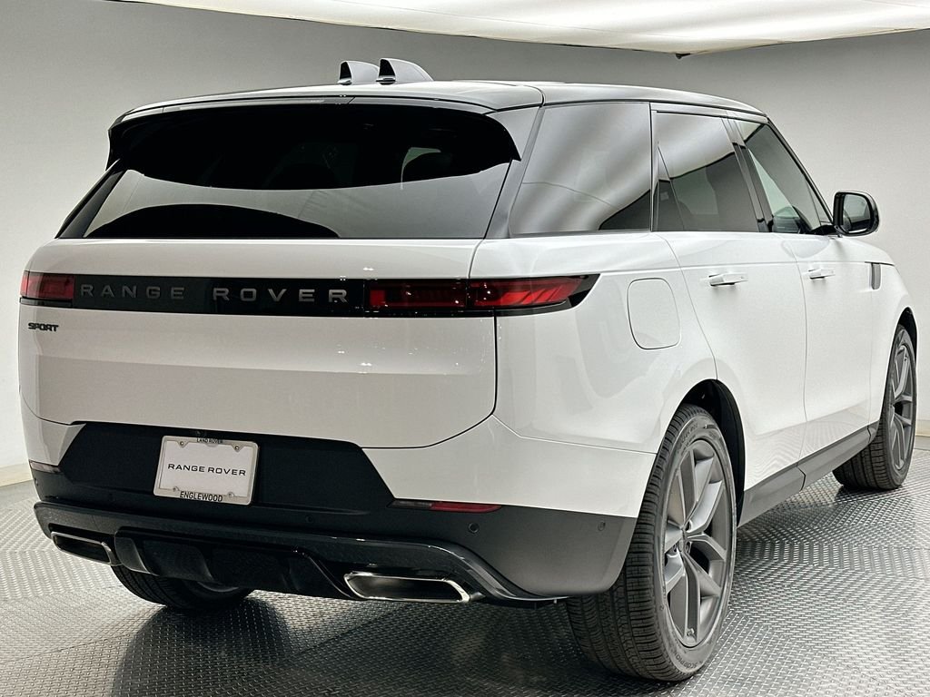 New 2026 Fuji White Land Rover SE image 3