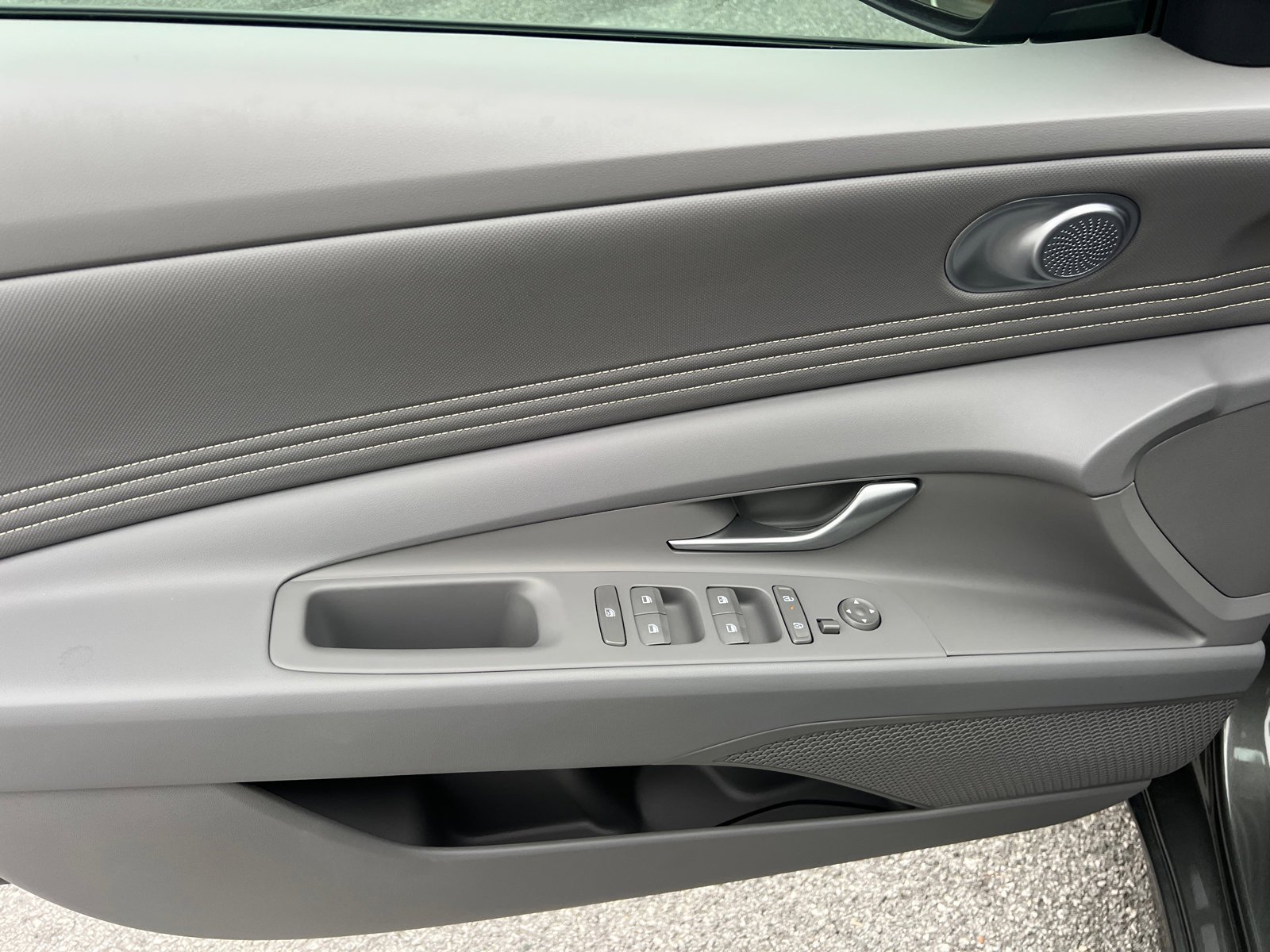 New 2026 Amazon Gray Hyundai SEL Sport image 10