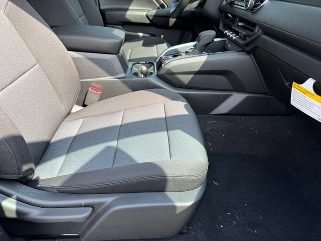 New 2026 Summit White Chevrolet Trail Boss image 11