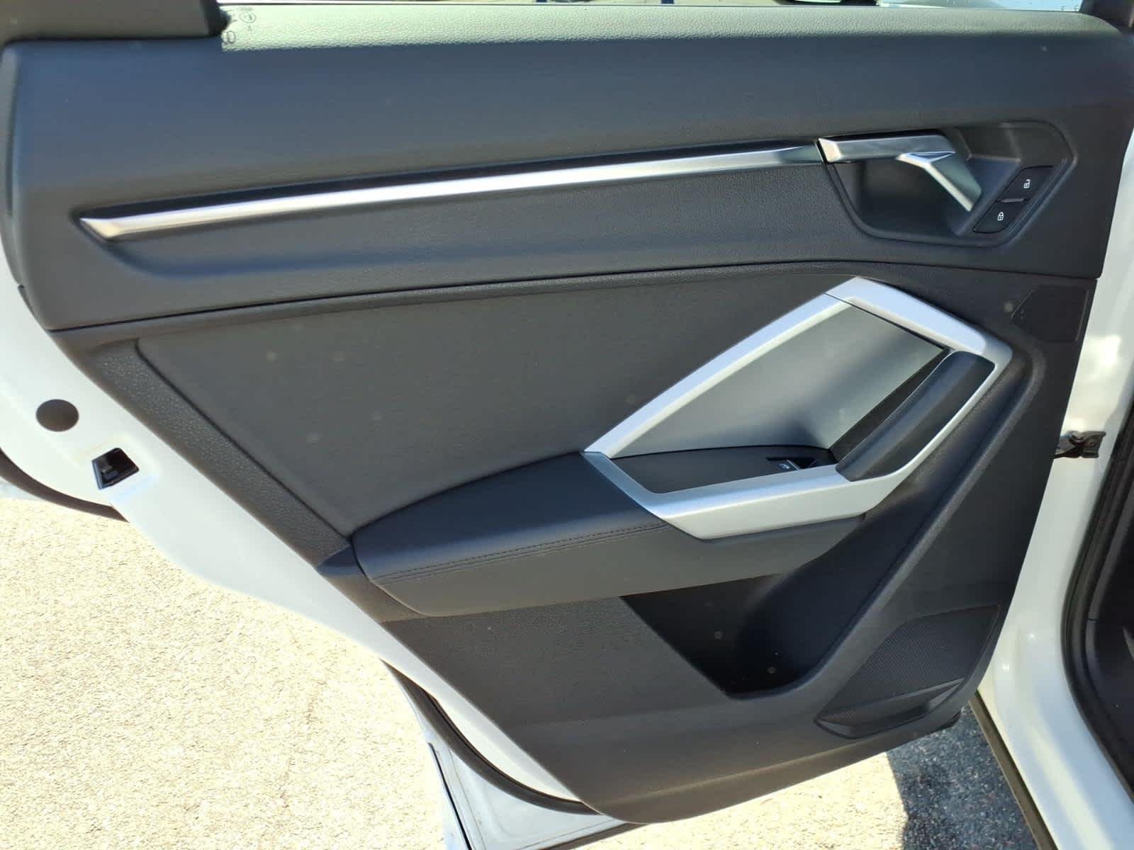 2022 Audi Q3 40 TFSI Premium quattro's photo