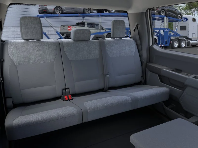 New 2026 Oxford White Ford XLT image 11