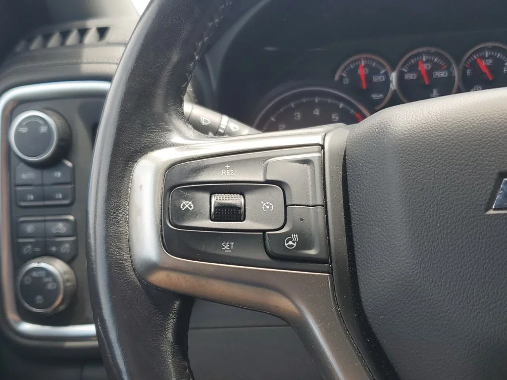 Used 2019 Red Chevrolet RST image 26