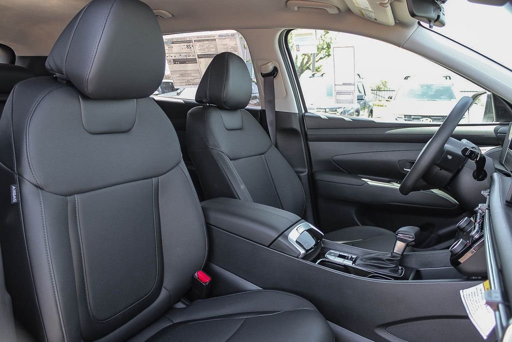 New 2026 White Hyundai SEL Plus image 16