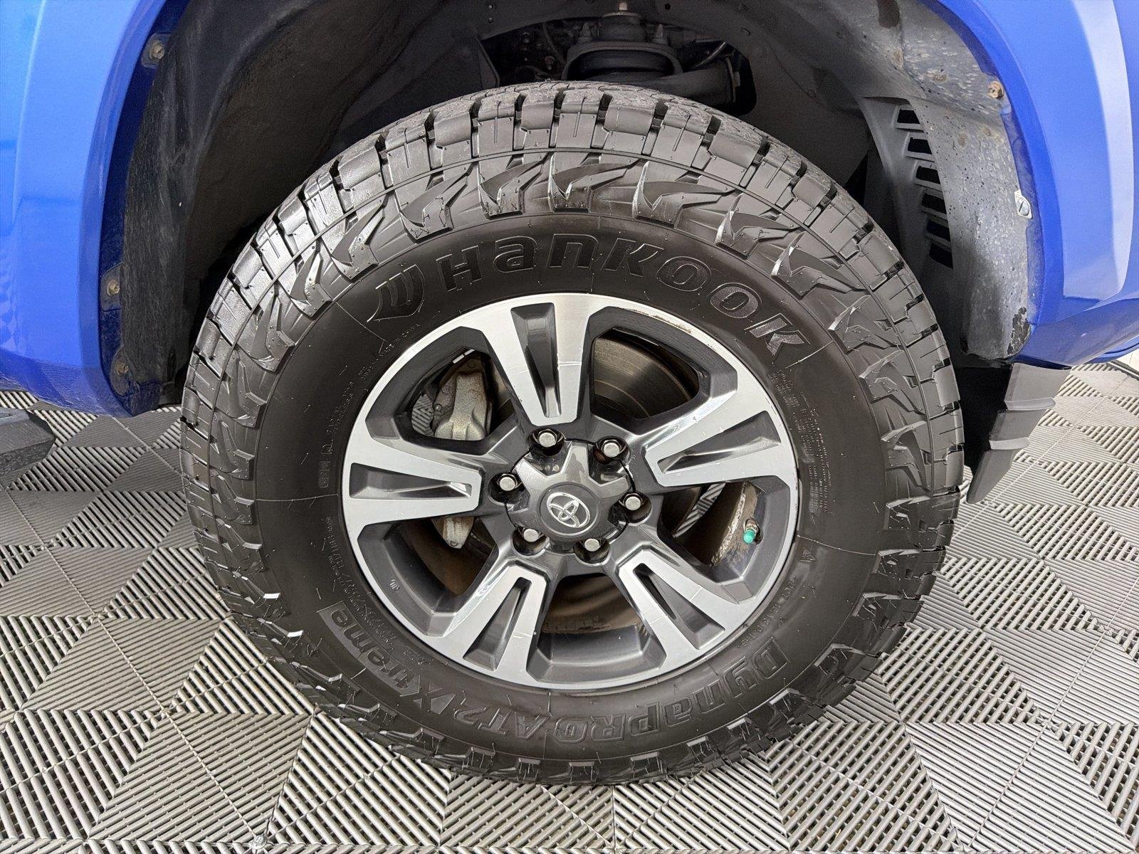 2018 Toyota Tacoma TRD Sport - Photo 10