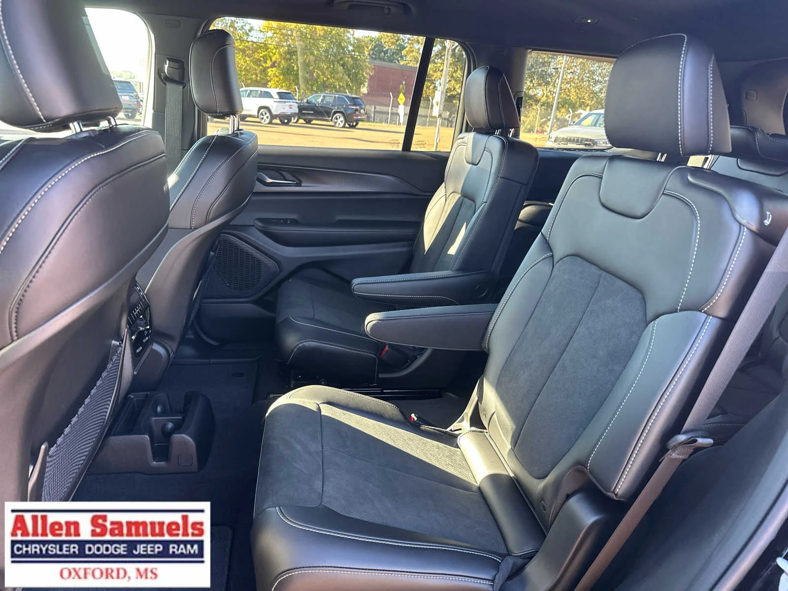 2025 Jeep Grand Cherokee L Altitude - Photo 10