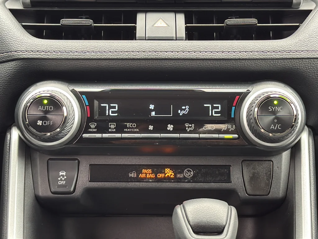 Used 2024 Silver Toyota XLE image 17