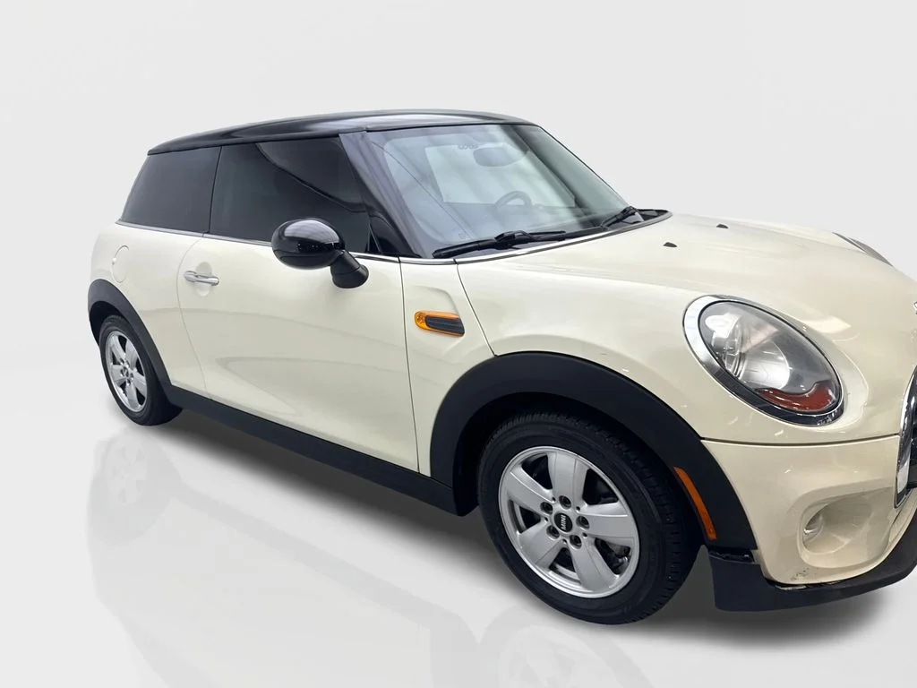 Used 2016 White MINI Base image 12