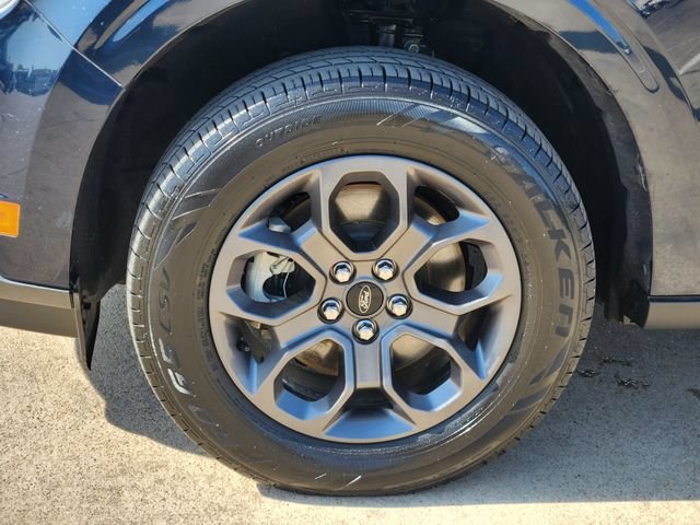 Used 2022 Blue Ford XL image 18