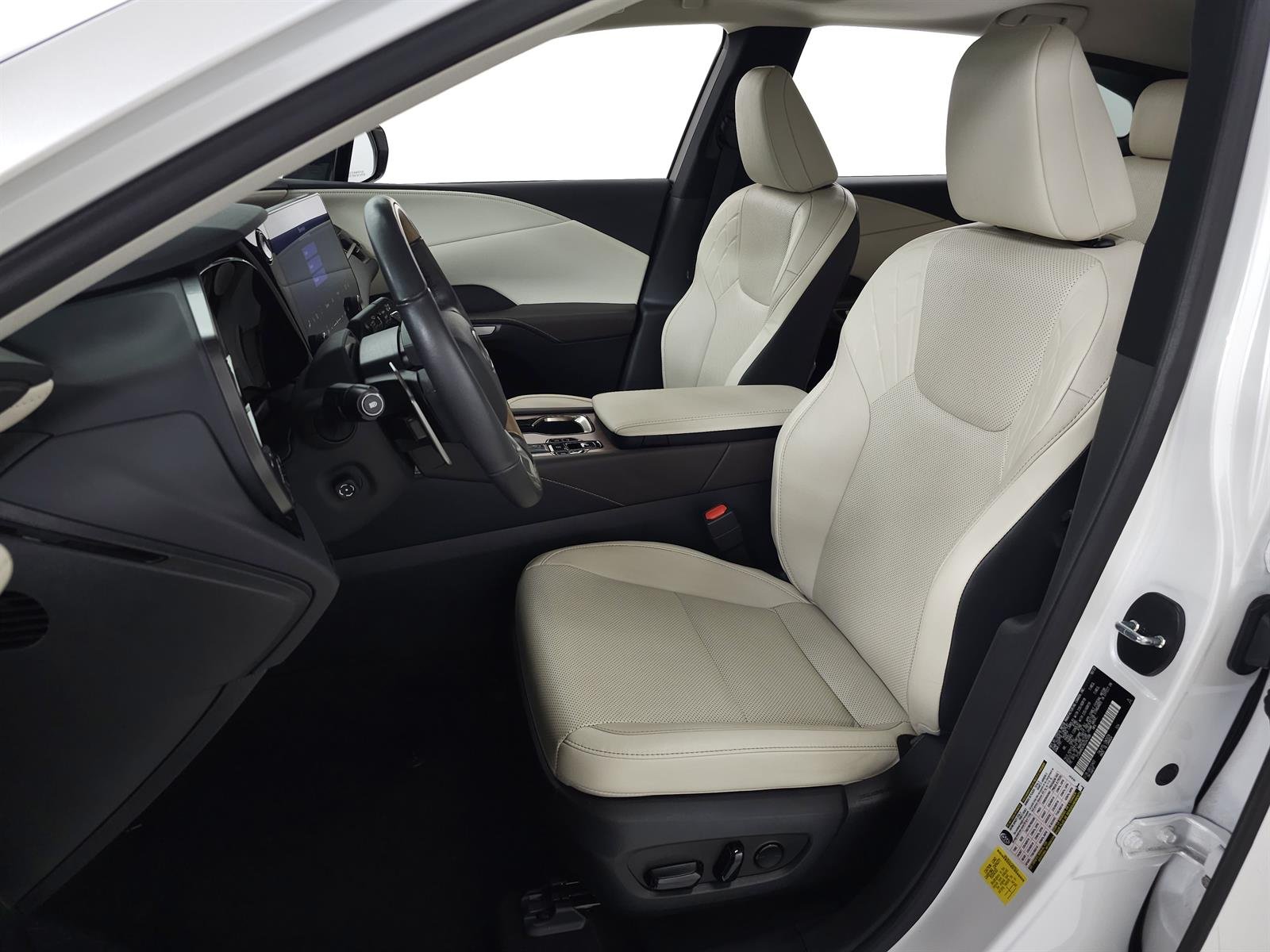 Certified Used 2024 White Lexus PREMIUM image 17