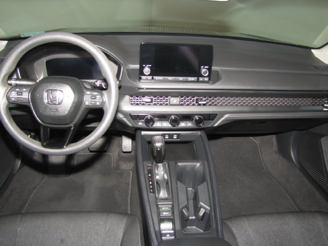 Certified Used 2025 Meteorite Honda SE image 12