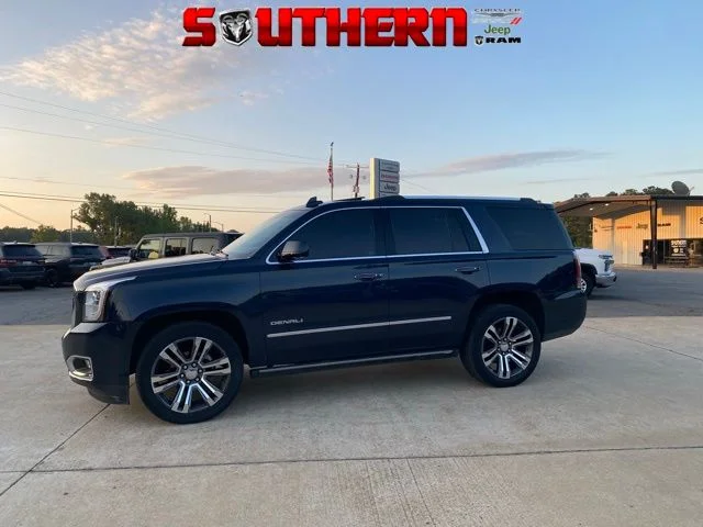 2018 GMC Yukon 4WD Denali's photo