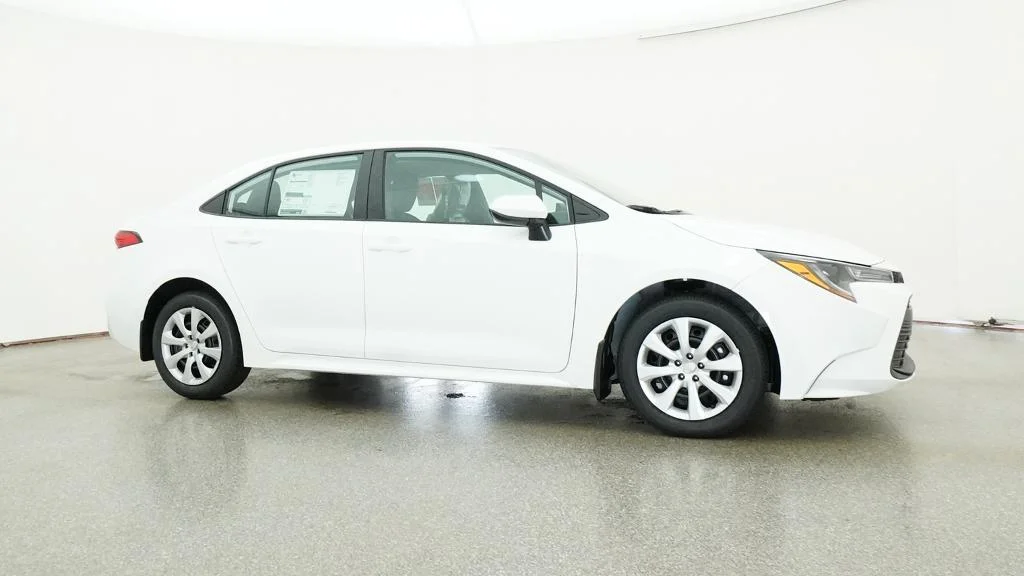 New 2026 Ice Cap Toyota LE image 11