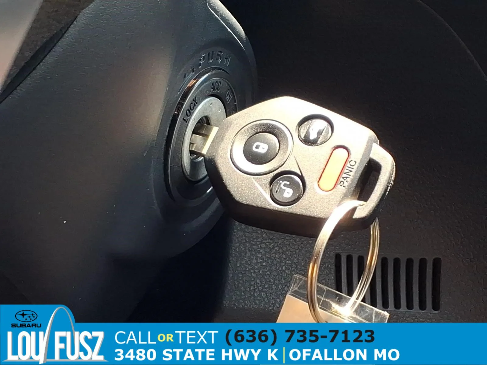 Used 2025 Ice Silver Metallic Subaru Base image 17