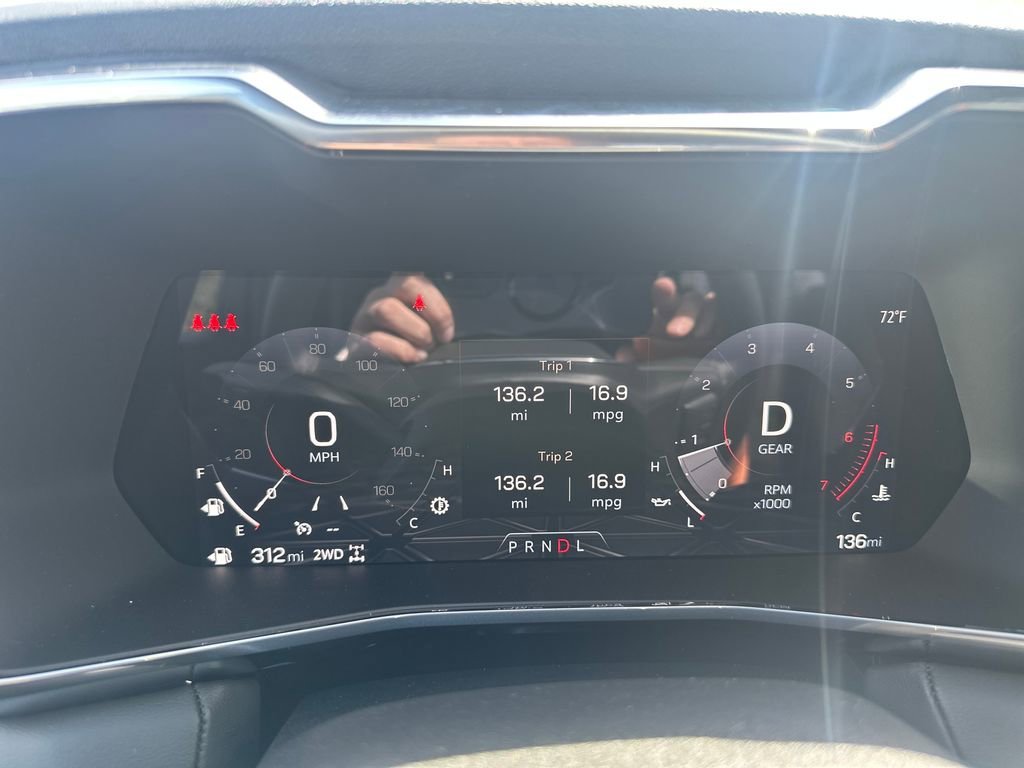 New 2026 Summit White GMC Elevation image 18
