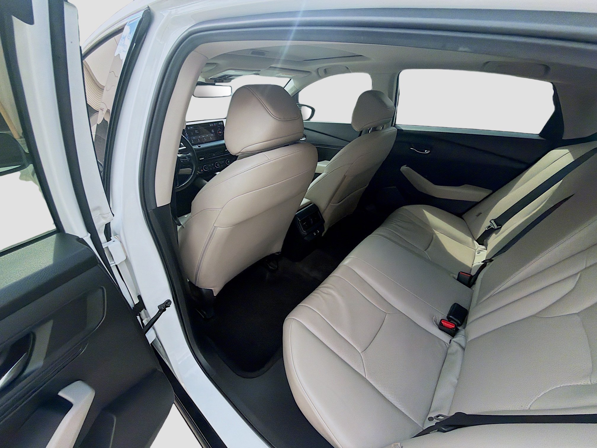 2024 Honda Accord Hybrid EX-L - Photo 24