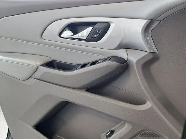 Used 2019 Gray Chevrolet 3LT image 22