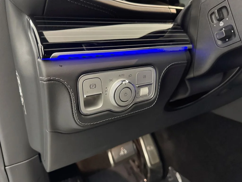 Used 2021 Black Mercedes-Benz Maybach GLS 600 image 10