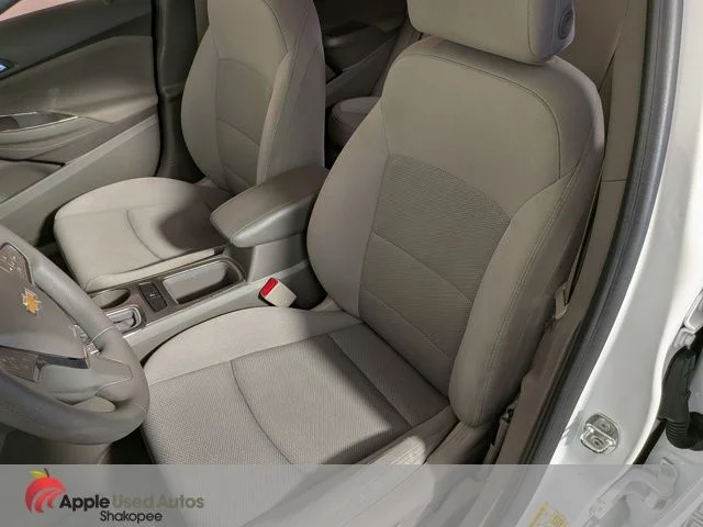 Used 2018 White Chevrolet LT image 27