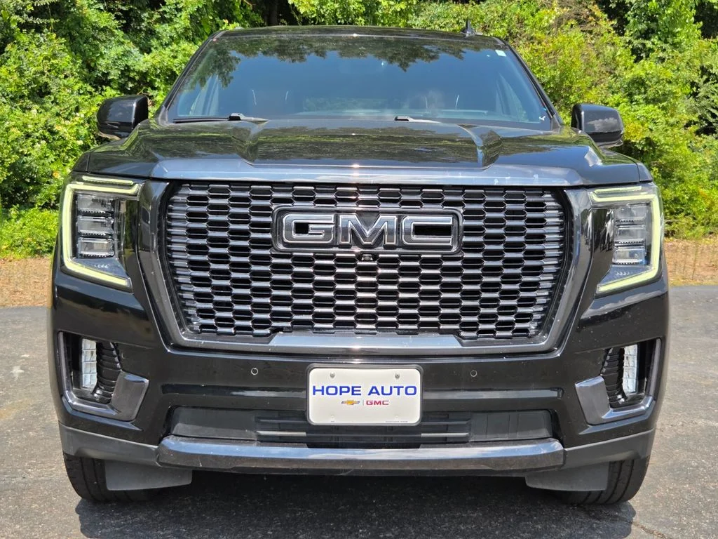 Used 2023 Black GMC Denali Ultimate image 8
