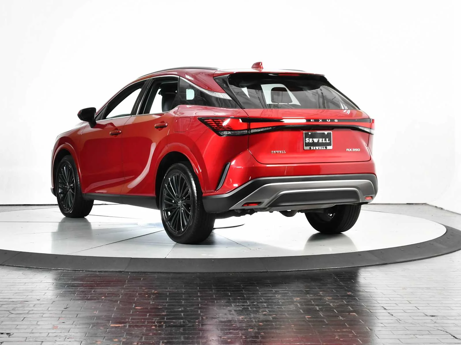 Certified Used 2025 MATADOR RED MICA Lexus Premium image 4
