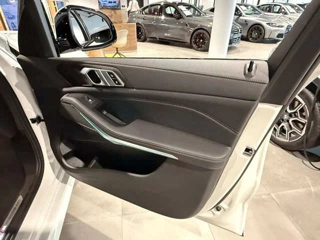 Certified Used 2023 Alpine White BMW xDrive40i image 28
