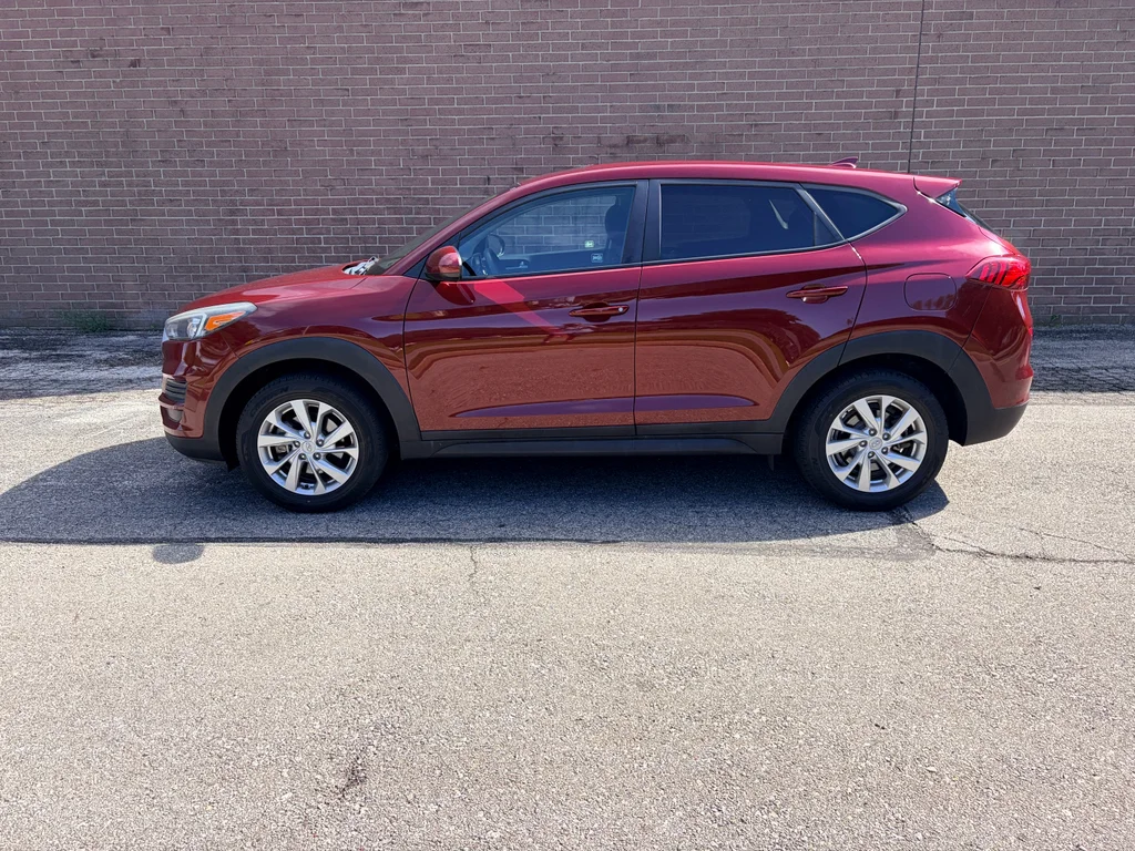 Used 2019 Gemstone Red Hyundai SE image 2