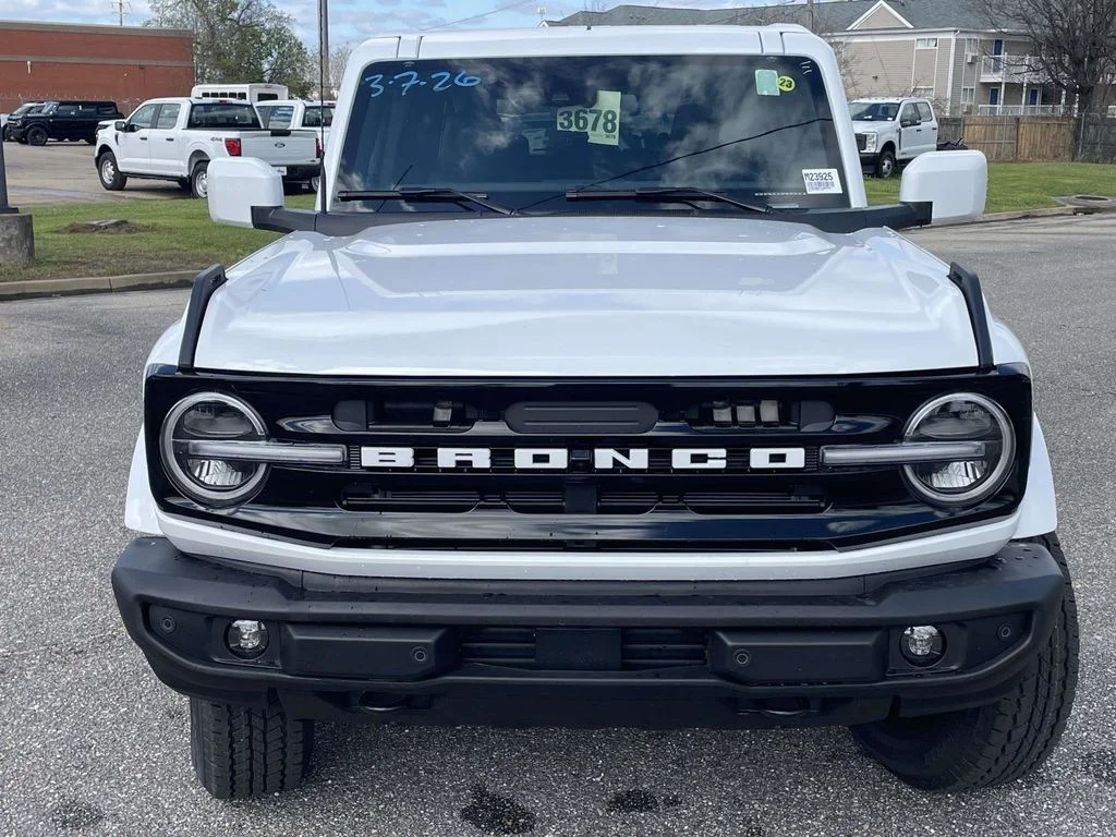 New 2026 White Ford Outer Banks image 8