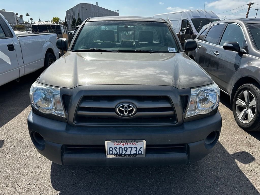 Used 2009  Toyota  image 3