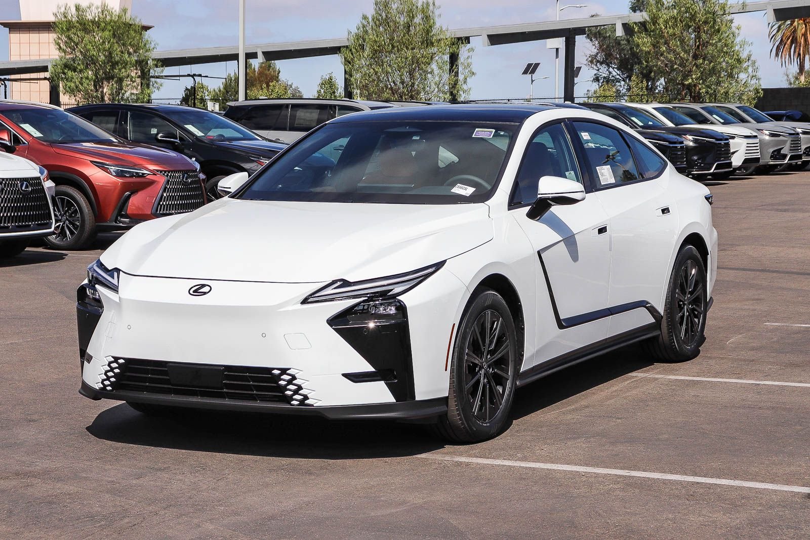 New 2026 Ultra White Lexus ES 350e PREMIUM image 3