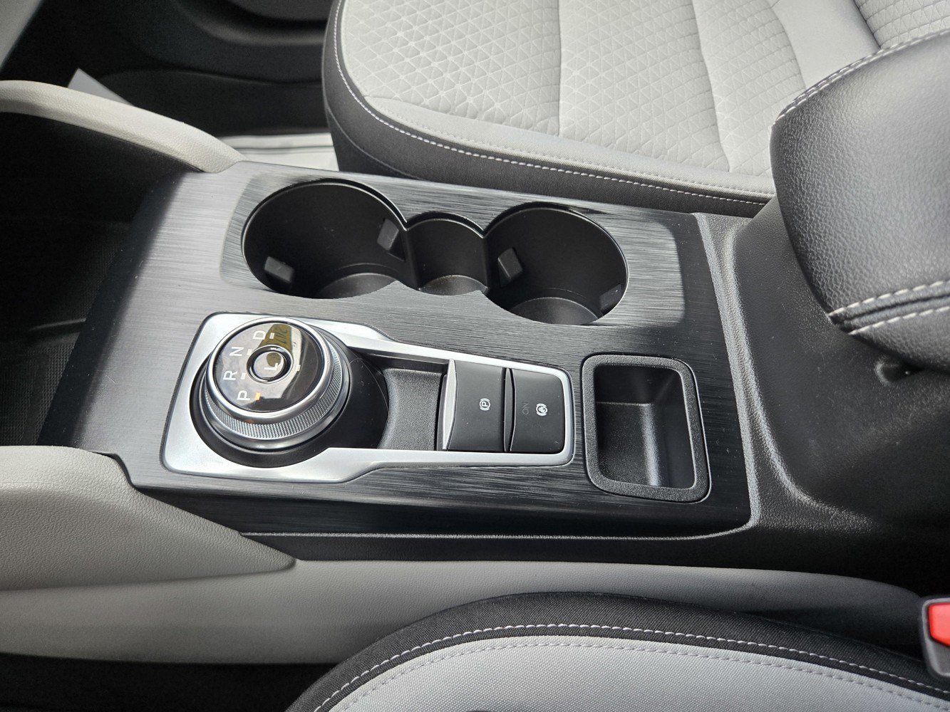 Used 2023  Ford Active image 13
