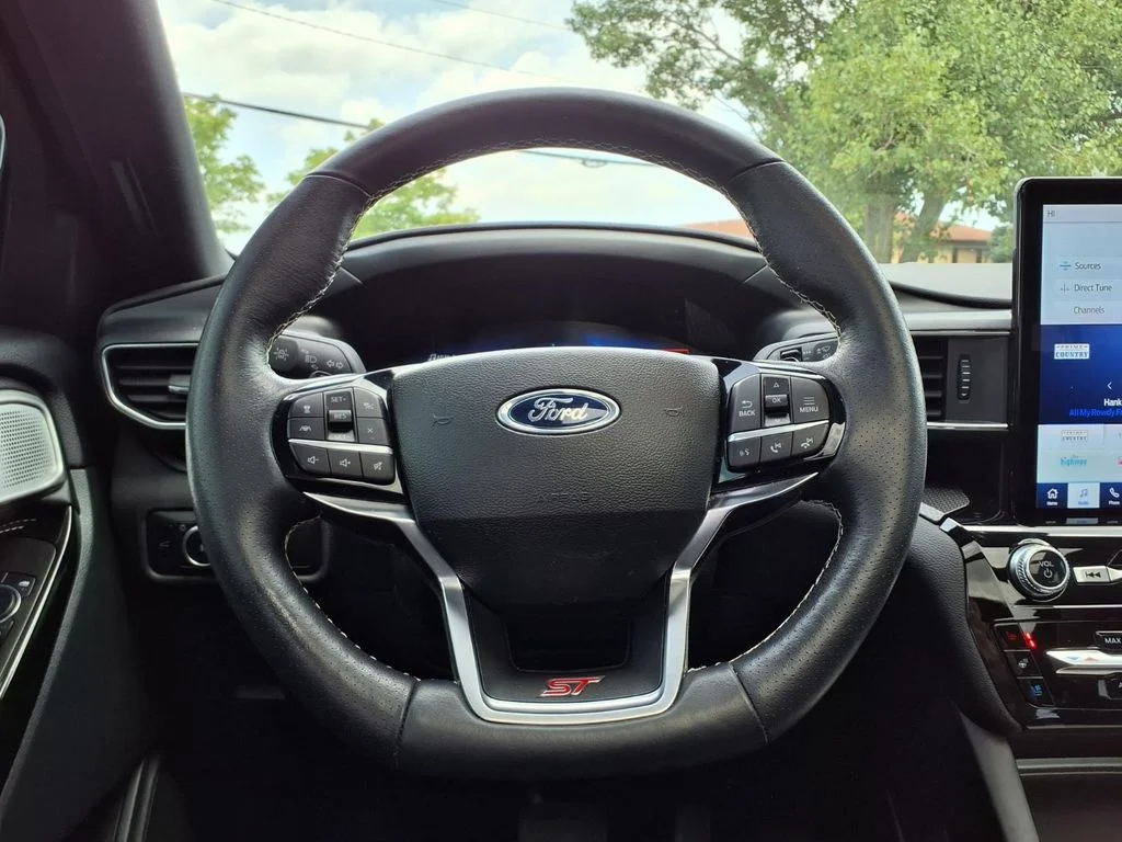 Used 2023 Gray Metallic Ford ST image 15