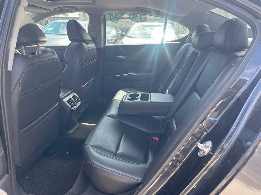 Used 2015 Gray Acura V6 Tech image 9