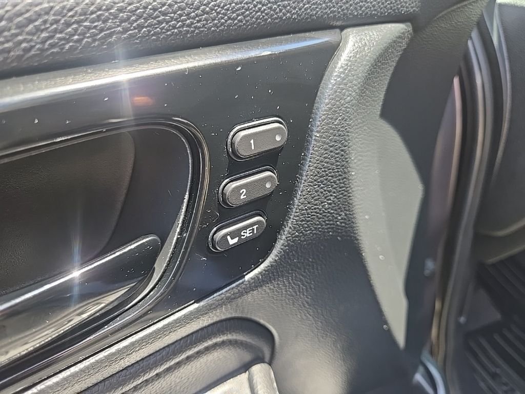 Used 2021  Honda Touring image 30