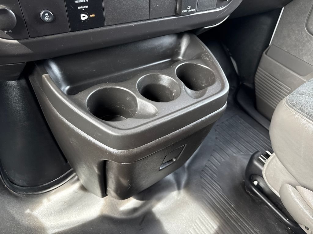 Used 2024 Summit White GMC Work Van image 16