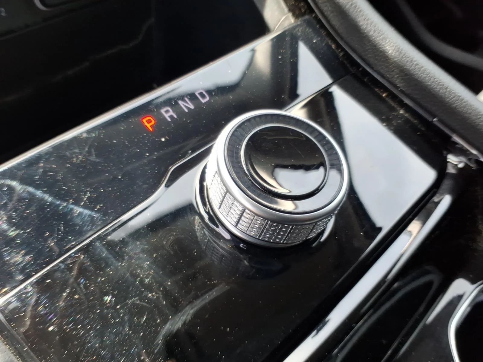 Used 2023 Diamond Black Crystal Pearlcoat Jeep Laredo image 6